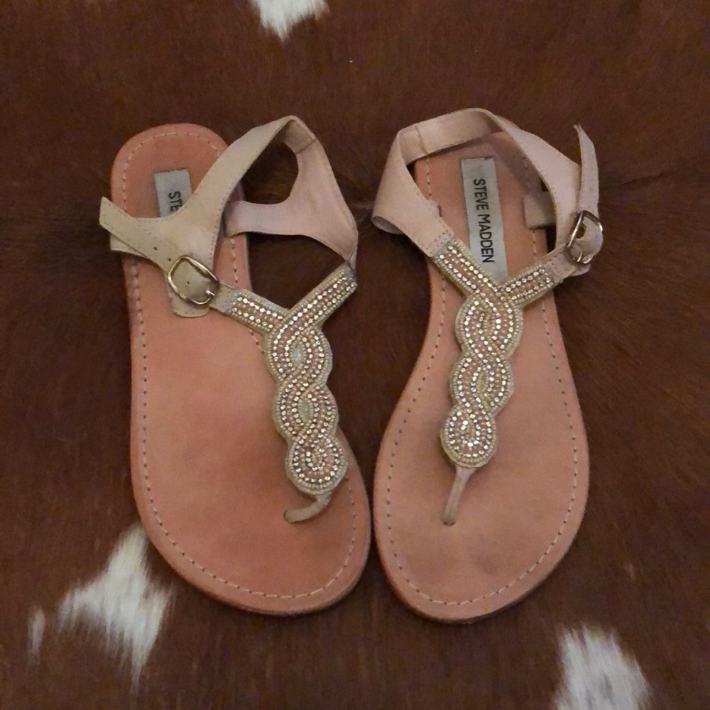 Pair of opened toe flats